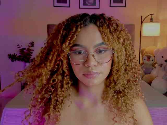 Ximena-sotto webcam