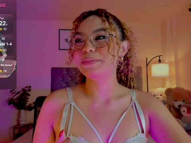 Ximena-sotto webcam