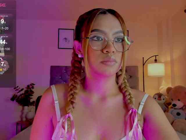 Ximena-sotto webcam