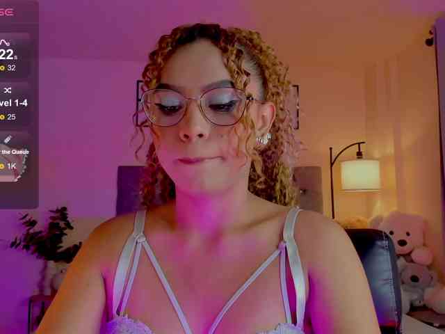 Ximena-sotto webcam