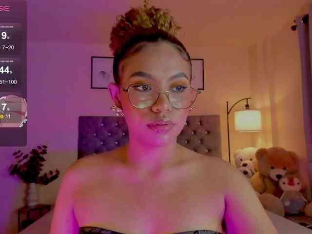 Ximena-sotto webcam
