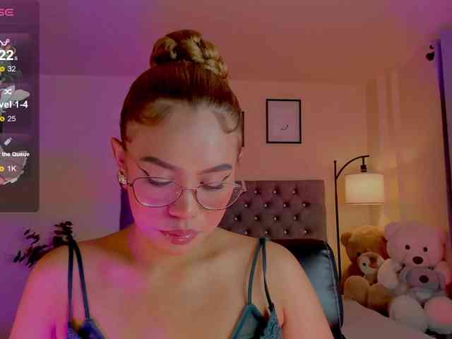 Ximena-sotto webcam