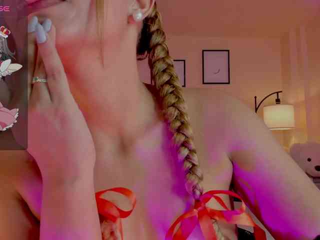 Ximena-sotto webcam