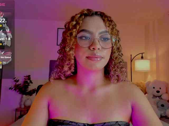 Ximena-sotto webcam