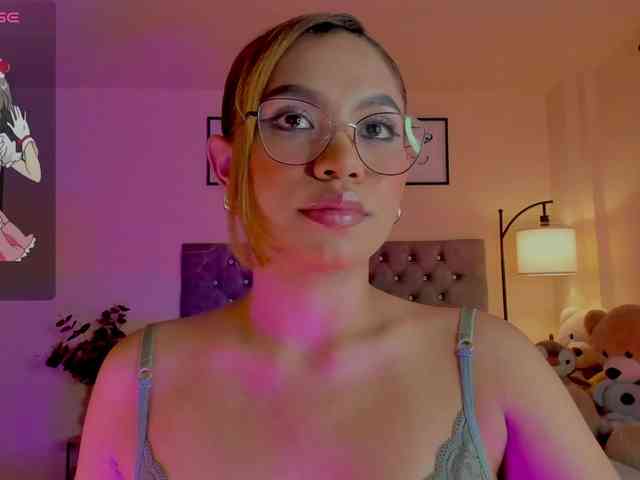 Ximena-sotto webcam