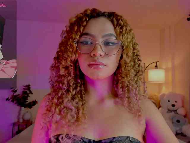 Ximena-sotto webcam