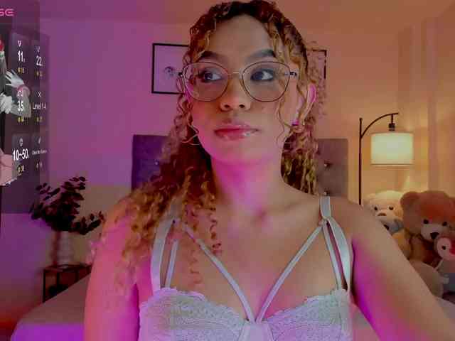 Ximena-sotto webcam