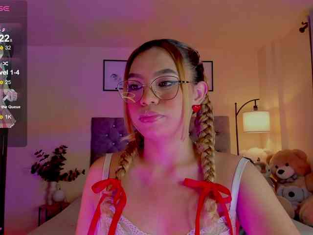 Ximena-sotto webcam