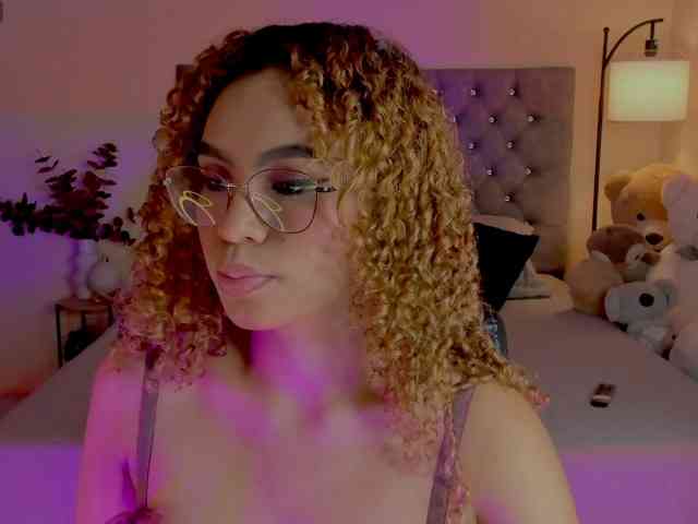 Ximena-sotto webcam