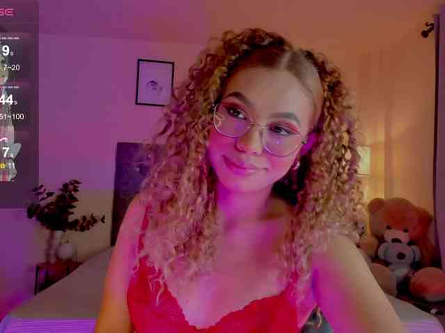 Ximena-sotto webcam
