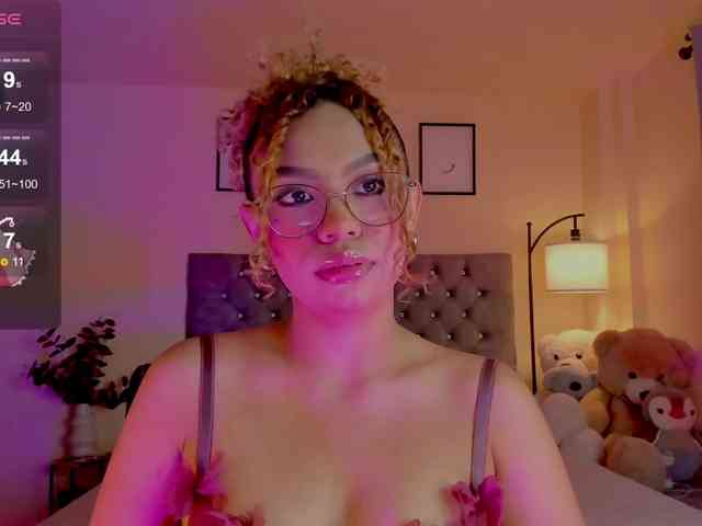 Ximena-sotto webcam