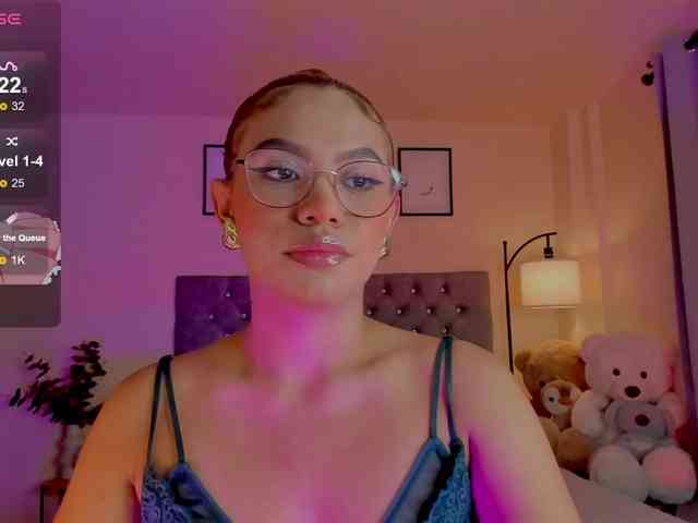 Ximena-sotto webcam