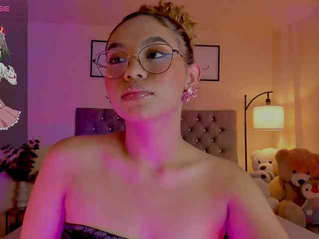 Ximena-sotto webcam