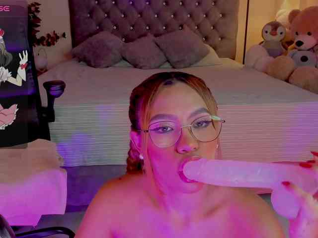 Ximena-sotto webcam