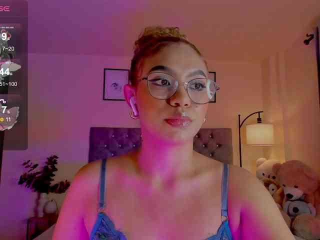 Ximena-sotto webcam