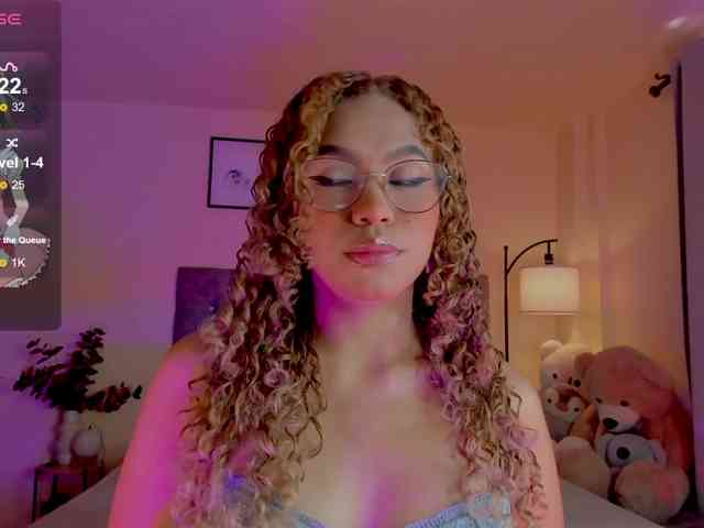 Ximena-sotto webcam