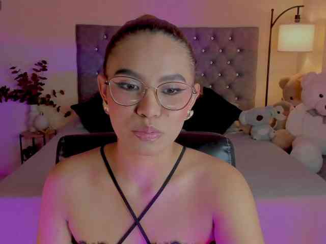 Ximena-sotto webcam