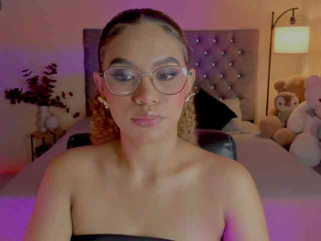 Ximena-sotto webcam
