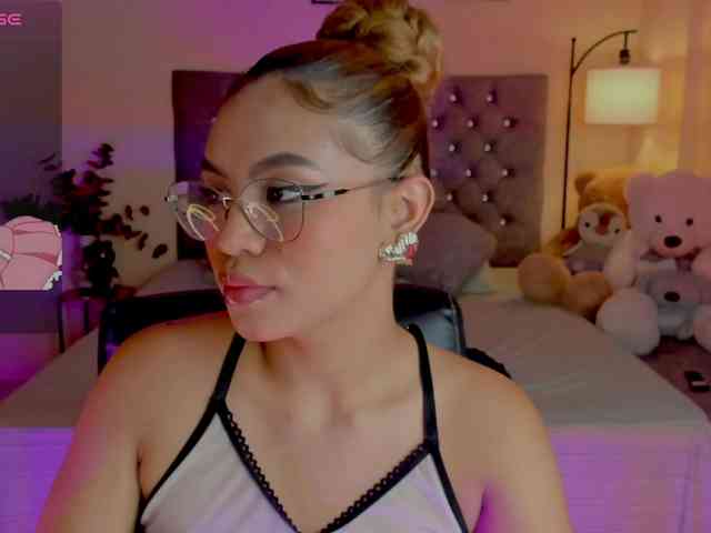 Ximena-sotto webcam
