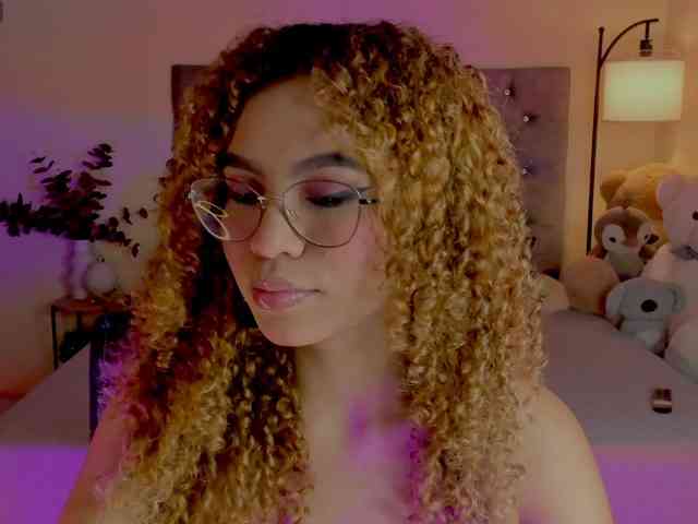 Ximena-sotto webcam