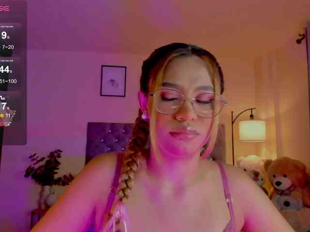Ximena-sotto webcam