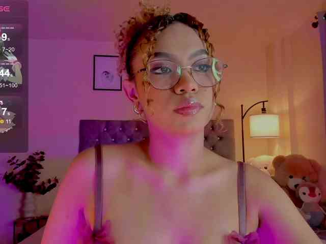 Ximena-sotto webcam