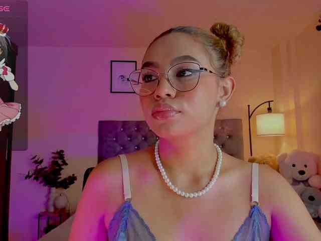 Ximena-sotto webcam