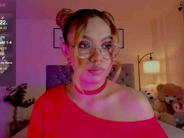 Ximena-sotto webcam