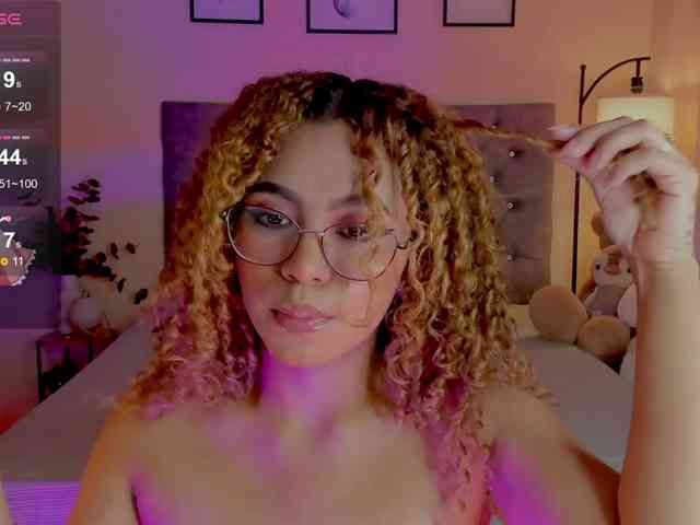 Ximena-sotto webcam