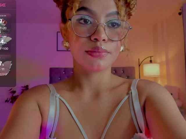 Ximena-sotto webcam