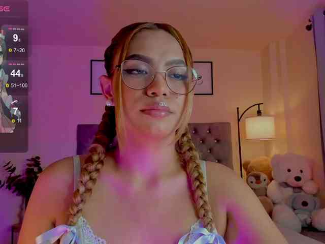Ximena-sotto webcam