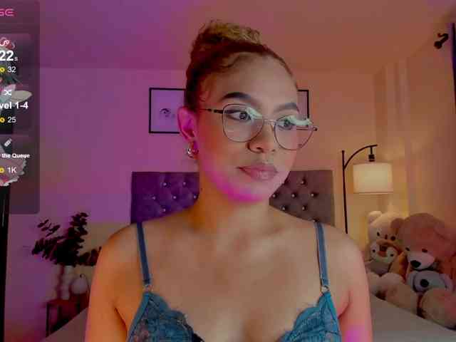 Ximena-sotto webcam