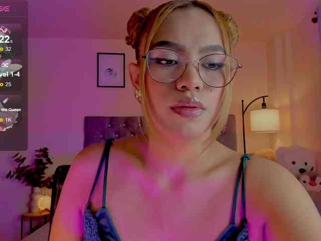 Ximena-sotto webcam