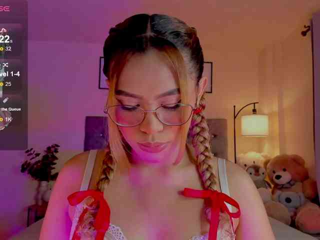 Ximena-sotto webcam