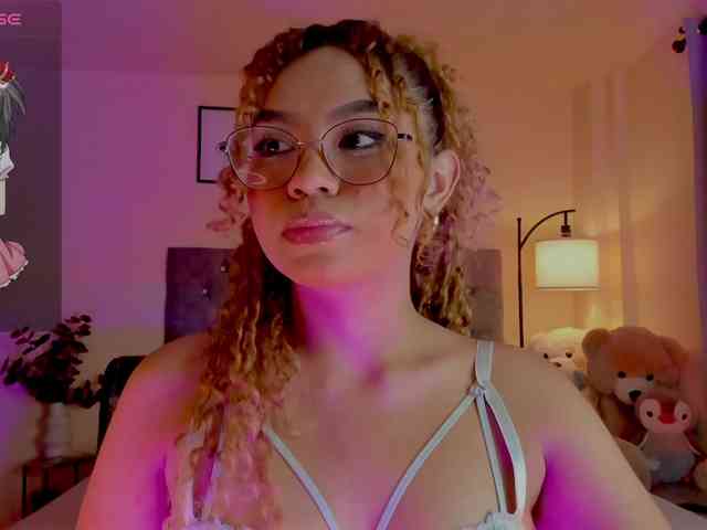 Ximena-sotto webcam