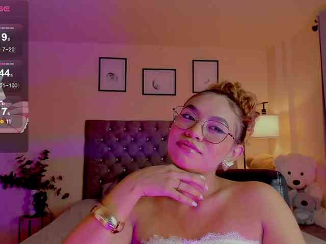 Ximena-sotto webcam