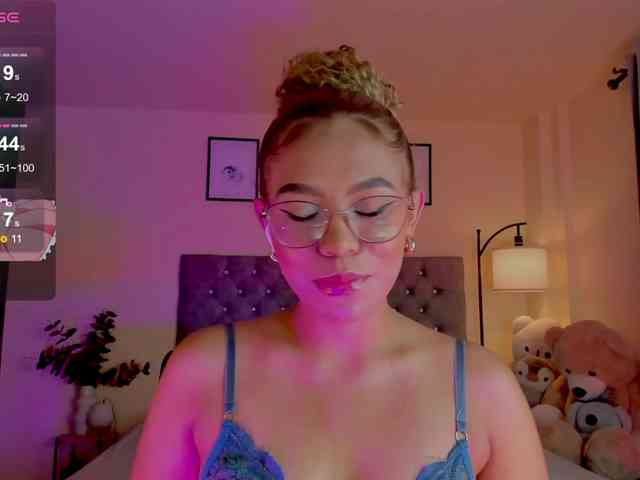 Ximena-sotto webcam