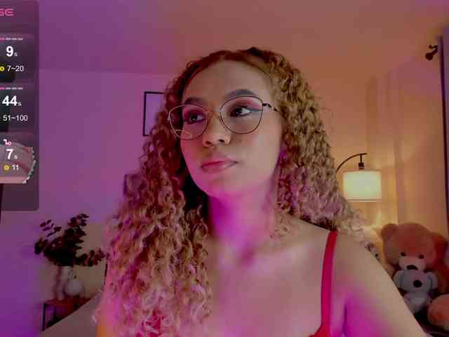 Ximena-sotto webcam