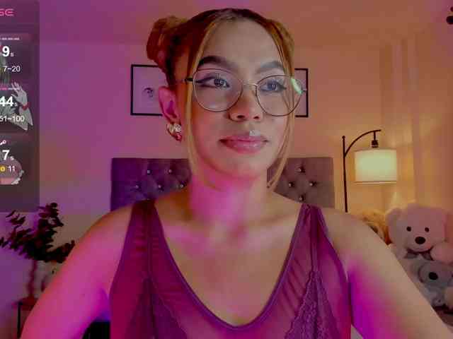 Ximena-sotto webcam