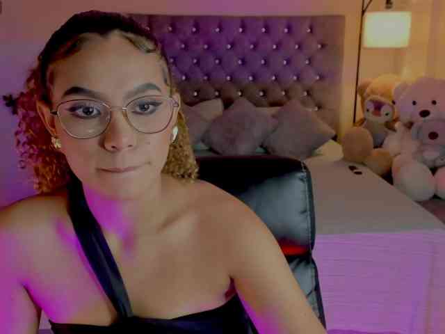 Ximena-sotto webcam