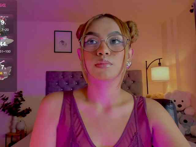 Ximena-sotto webcam
