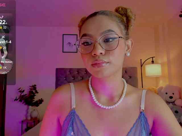 Ximena-sotto webcam