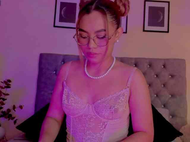 Ximena-sotto webcam