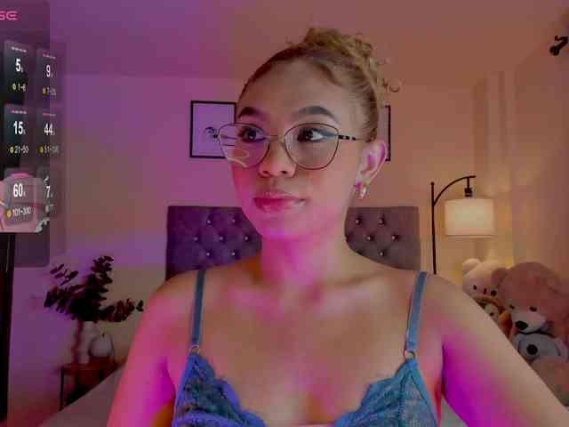 Ximena-sotto webcam