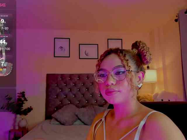 Ximena-sotto webcam
