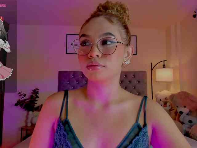 Ximena-sotto webcam