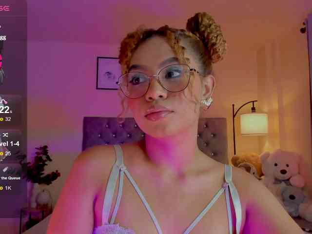 Ximena-sotto webcam