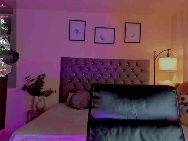 Ximena-sotto webcam