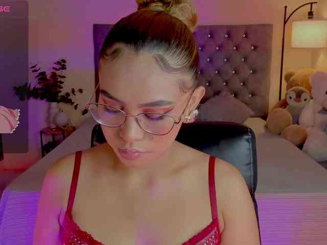Ximena-sotto webcam