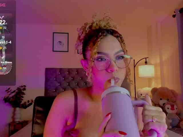Ximena-sotto webcam